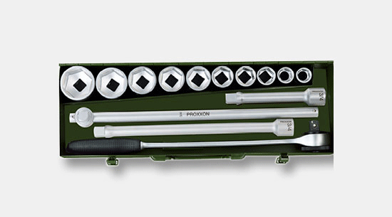 14-piece socket set with 3/4'' square drive